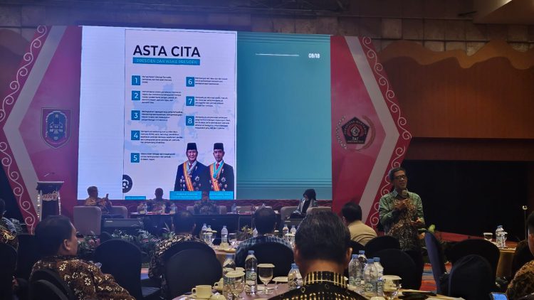 Seminar Nasional Hpn Kalsel Jadikan Media Massa Sebagai Garda