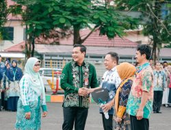 Penyerahan Ambulans dan Penghargaan Ombudsman di Apel Gabungan