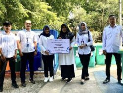 Dukung Lingkungan Bersih, PT Pelni Cabang Kotabaru-Batulicin Serahkan Bantuan Sarana Pengelolaan Sampah