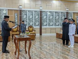 Lantik Rahmad Fauzi Jadi PAW Kades Kasiau, Ini Pesan Bupati Tabalong
