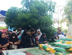 Warga Sungai Andai Geruduk Pasar Beras Murah