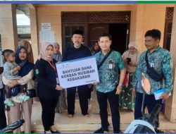 Bank Kalsel Bantu Uang Tunai Korban Musibah Kebakaran Satui