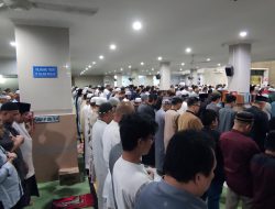 Lebih Awal, Warga Muhammadiyah Khusyuk Melaksanakan Ibadah Tarawih 1 Ramadan 1445 Hijriah
