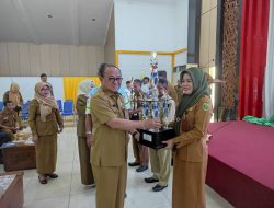 Pemkab Tabalong Berikan Penghargaan Kepada Enam Perpustakaan Desa