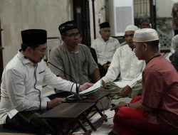 Bupati Aulia Islamkan Satu Warga Desa Patikalain