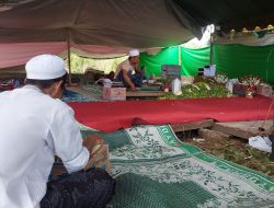 Sejak Dikebumikan Kemarin, Makam Guru Banjar Indah Tak Pernah Sepi Dari Peziarah