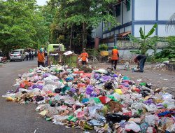 Selama Ramadan Hingga Idul Fitri 1445 Hijriah, Peningkatan Volume Sampah di Banjarmasin Mencapai 15 Ton