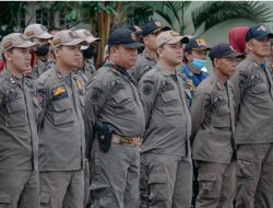 SATPOL PP Banjarbaru Bongkar Kandang Babi Tidak Berijin