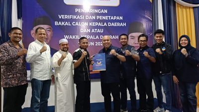 Acil Odah Serahkan Berkas Balon Gubernur Kalsel ke DPW NasDem