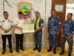 Bupati Kotabaru Hibahkan Tanah kepada Danlanud Sjamsudin Noor Banjarmasin