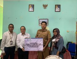 Bank Kalsel Berikan Bantuan kepada Korban Kebakaran di Veteran