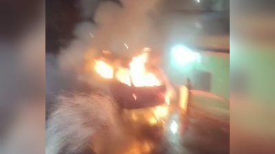Mobil Cold Mendadak Terbakar di Jalan Desa Barikin HST