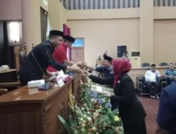 Bupati Dengarkan Pandangan Umum Fraksi DPRD Tanbu Terhadap 3 Raperda