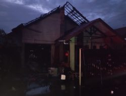 Kebakaran di Banjar Indah Hanguskan Satu Rumah Warga