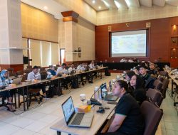 Perkuat Kelistrikan Perbatasan Malaysia, PLN Gelar Komite Operasi ke-23 Bersama SEB Serawak