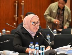 Mama Rosi Bawa Kuota 44.000 Program Indonesia Pintar Untuk Kalsel