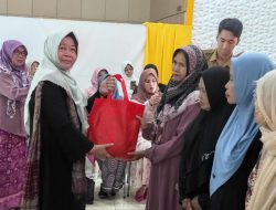 Pemkab Tabalong Berikan Tali Asih dan Penghargaan Kepada Para Perempuan