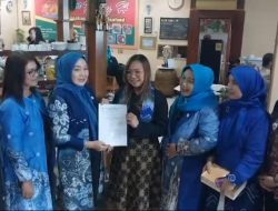 Resmi Terima SK Kepengurusan, DPD PDRI Kalsel Siap Berperan Aktif Membantu Kader Demokrat di Pilkada 2024
