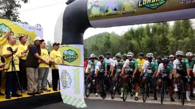 Paman Birin Populerkan Geopark Meratus Lewat Tour de Loksado 2024 Yang Diikuti 250 Goweser Dari 15 Provinsi