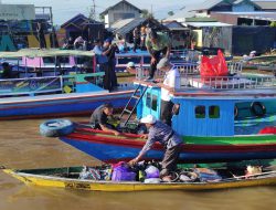 Hari terakhir Rakornas KI, Peserta ke Pasar Terapung Lok Baintan