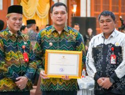 Banjarbaru Raih Skor MCP Tertinggi di Kalsel, Aditya Terima Penghargaan dari KPK