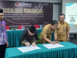 BAWASLU dan Disdukcapil Batola Teken MoU Pemuktahiran Data Pilkada 2024