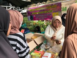 Warga Paringin Kota Antusias Berbelanja Kebutuhan di Pasar Murah