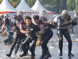 Ratusan Massa Anarkis di Lapangan Murdjani, Ternyata Simulasi Sispamkota Hadapi Pilkada 2024