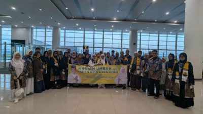 Hadiah Paman Birin dan Acil Odah, 44 Warga Berangkat Ibadah Umrah Gratis