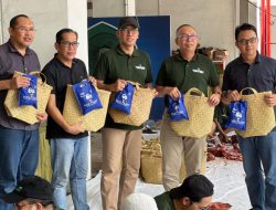 Bank Kalsel Bagikan 840 Kupon Daging Sapi Kurban