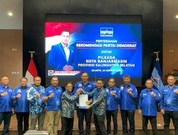 Arifin Noor Resmi Terima SK Demokrat Melaju Ke Pilkada Walikota Banjarmasin 2024