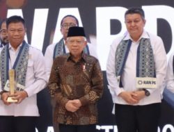 Gubernur Kalsel Terima Penghargaan RAN PE Award 2024 Diserahkan Wapres Ma’ruf Amin