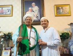 Keluarga Besar H Abdussamad Sulaiman Mendapat Kunjungan Istimewa dari Menantu Habib Umar Bin Hafidz