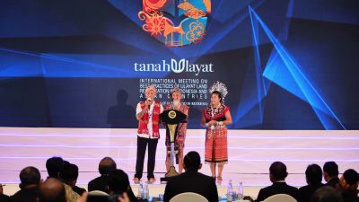 Terima Sertipikat Tanah Ulayat, Apai Janggut: Jaga dan Peliharalah Wilayah Adat