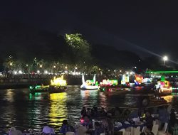 Meriahkan Hari Jadi Banjarmasin ke 498, Festival Jukung Hias Tanglong 2024 Bikin Takjub Ribuan Warga