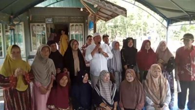 Warga Desa Tamban Raya Harapkan Ketersediaan Pupuk dan Beasiswa dari Calon Bupati Batola