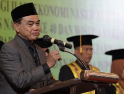 Bupati Tanah Bumbu Hadiri Wisuda STIE Nasional dan Akparnas