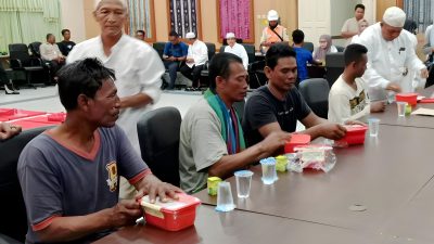 Pemprov Kalsel Terjunkan Tim Bantu 11 ABK Selamat Dari Insiden Kapal Tenggelam Pasca Evakuasi