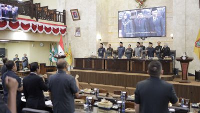 Fraksi DPRD Kalsel Berikan Pandangan Umum atas Raperda APBD 2025