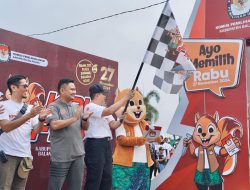 Dorong Partisipasi Warga dalam Pilkada 2024, KPU Balangan Gelar Fun Walk