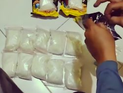 Bermodalkan Isi Chat, Ditresnarkoba Polda Kalsel Bekuk 2 Pengedar 2,4 Kilogram Sabu-Sabu