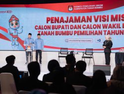 Pikat Hati Masyarakat Tanah Bumbu, Andi Rudi – H Bahsanuddin Mampu Jawab Semua Pertanyaan Panelis