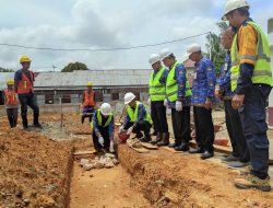 Rehab Kantor Disbunnak, Pj Bupati Tabalong Lakukan Peletakan Batu Pertama