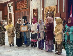 Kabupaten HST Terima Penghargaan PK2D Kategori Utama Tahun 2024