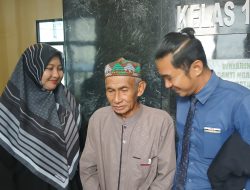 Setelah 77 Hari Jalani Persidangan dan Jadi Tahanan Rumah, Kakek Kahpi Divonis Bebas