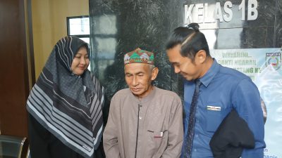 Setelah 77 Hari Jalani Persidangan dan Jadi Tahanan Rumah, Kakek Kahpi Divonis Bebas
