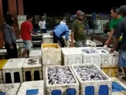 Nelayan Kesulitan Melaut, Namun Stok Aman