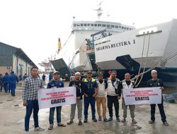 Warga Sekitar Pelabuhan Trisakti Dirikan Posko Relawan Sambut Jamaah Haul Guru Sekumpul ke-20
