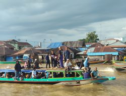 Lebih Nyaman Menggunakan Jalur Sungai Rombongan Buntok Rela Tidur di Kelotok Mengikuti Haul Guru Sekumpul