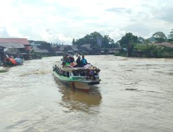 Jemaah Haul ke-20 Guru Sekumpul Menggunakan Kelotok Diperkirakan Lebih Banyak dari Tahun Sebelumnya
